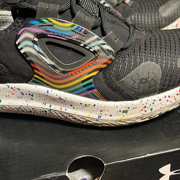 Under Armour Flow Velociti MVMNT Pride women's 6 - Picture 2 of 11